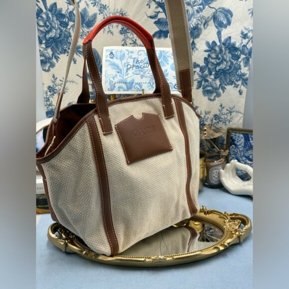🆕 GANNI 🧿 NWT Small Banner Tote, Egret Cream Canvas & Tan Leather - Picture 2 of 14